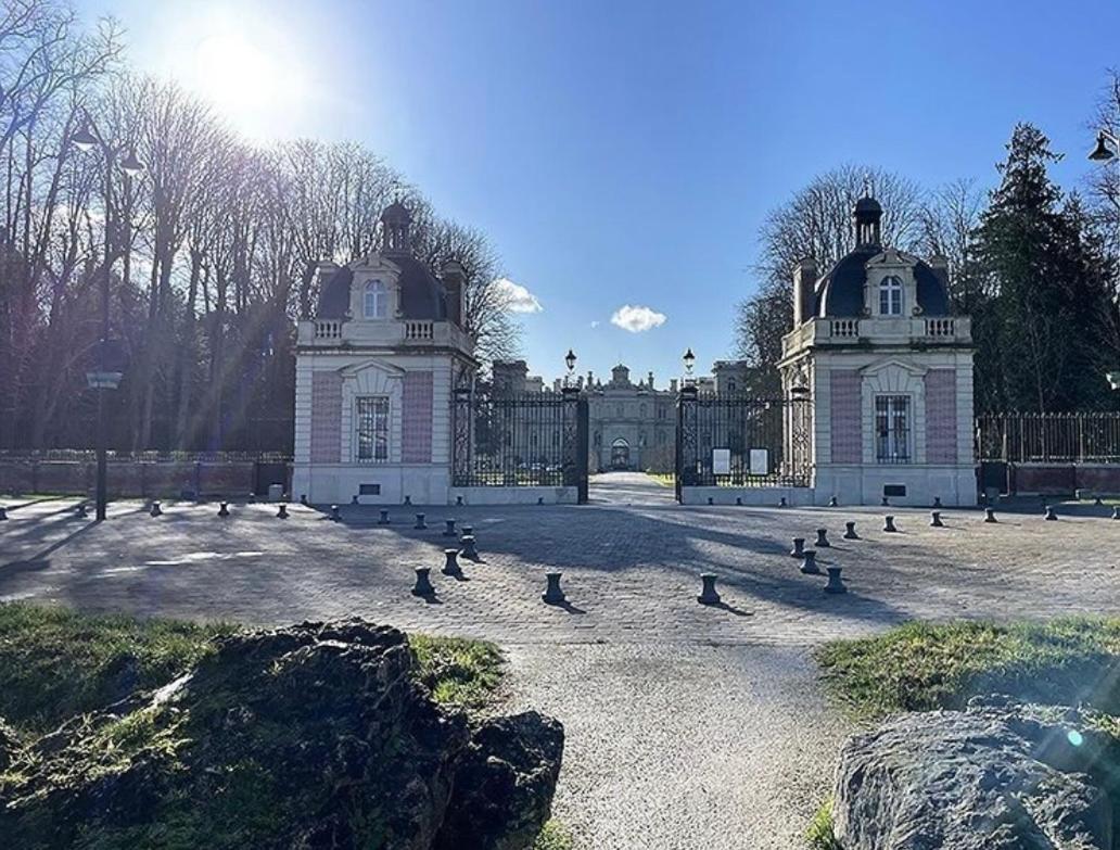 Les Jardins De Disney Ferrières-en-Brie Kültér fotó